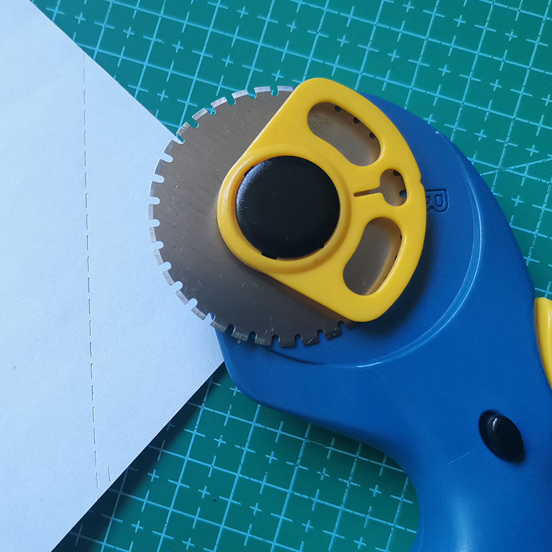 로터리 커터 패치 워크 Leathercraft 롤러 도 - Leatherwork Accessories 리뷰 및 가격