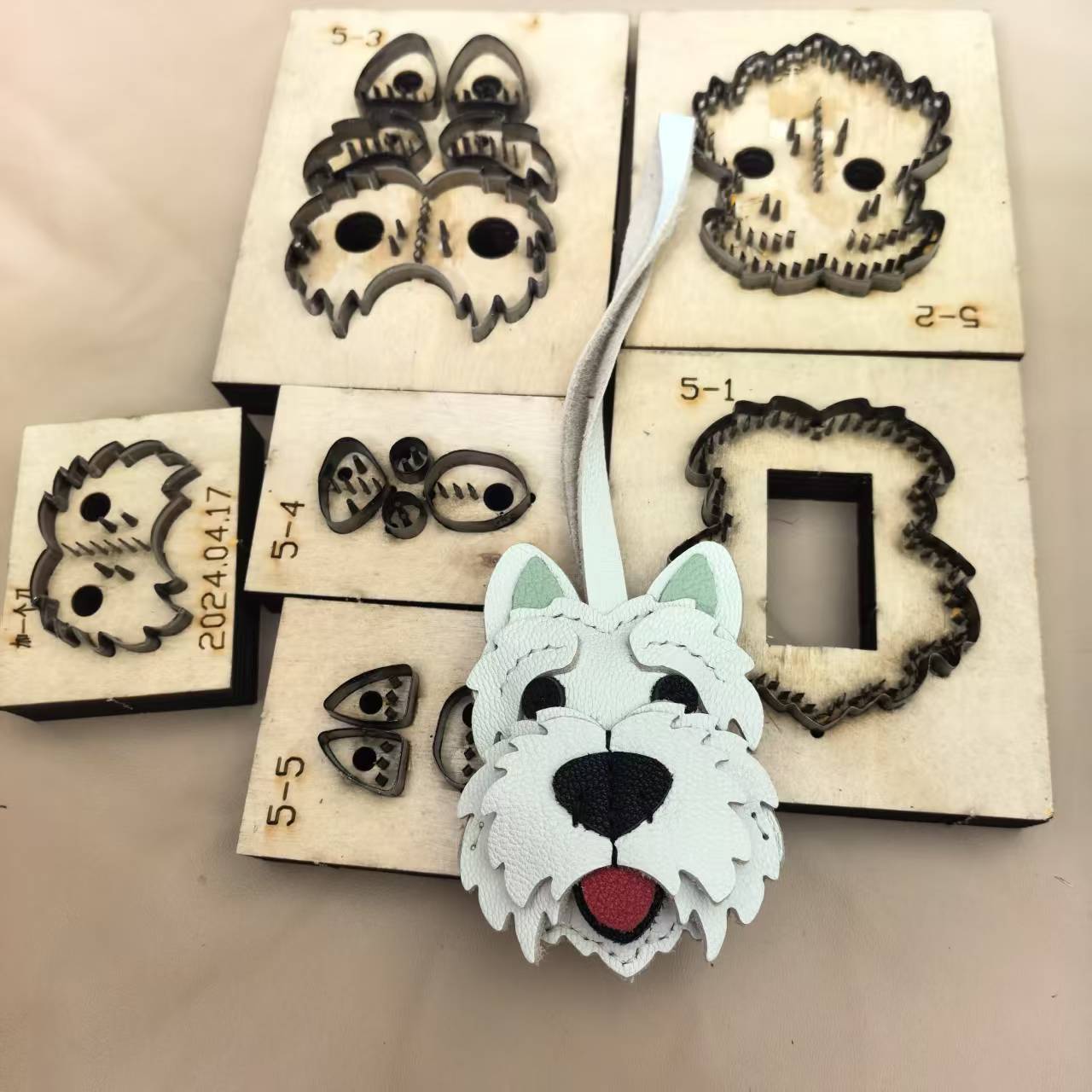 나무 커팅 다이, 귀여운 웨스티 강아지 가죽 키체인 펜 - Leatherwork Rings 리뷰 및 가격